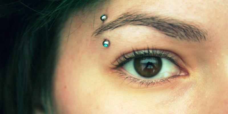 Anti Eyebrow Piercing as Self Expression